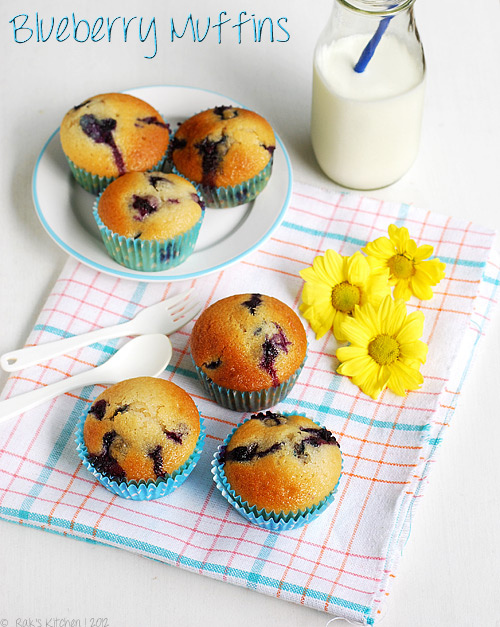 Eggless Blueberry Muffins [Video] - Mommy's Home Cooking