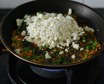 add crumbled paneer
