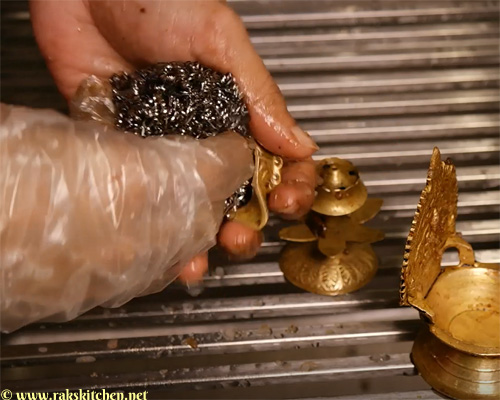 How to clean brass pooja items, vilakku - Raks Kitchen