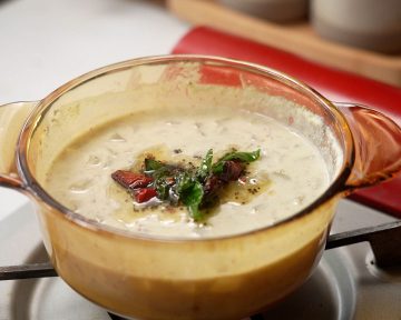 add tempering to vellarikka kichadi